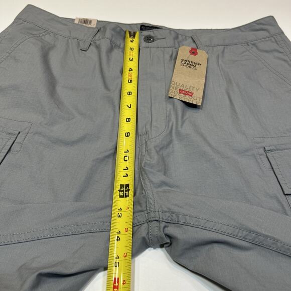 Levi’s Carrier Cargo Shorts Men’s 36 Light Gray NWT 100% Cotton Loose Fit - Picture 12 of 14